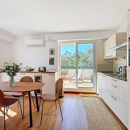 Daire Cap Dantibes Duplex Terraces & Nearby Antibes