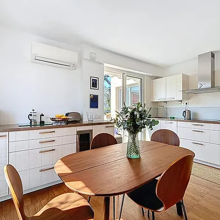 Cap Dantibes Duplex Terraces & Nearby Daire Antibes